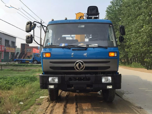 東風(fēng)145隨車吊（可裝3.5噸~6.3噸吊機(jī)）