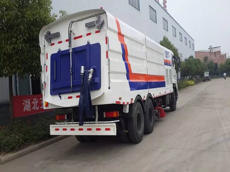 东风天锦洗扫车