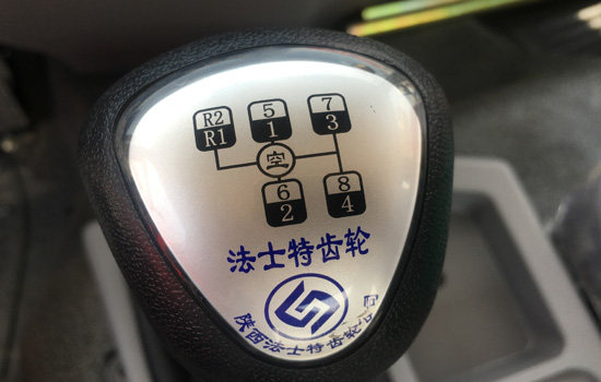 東風后八輪挖機平板車