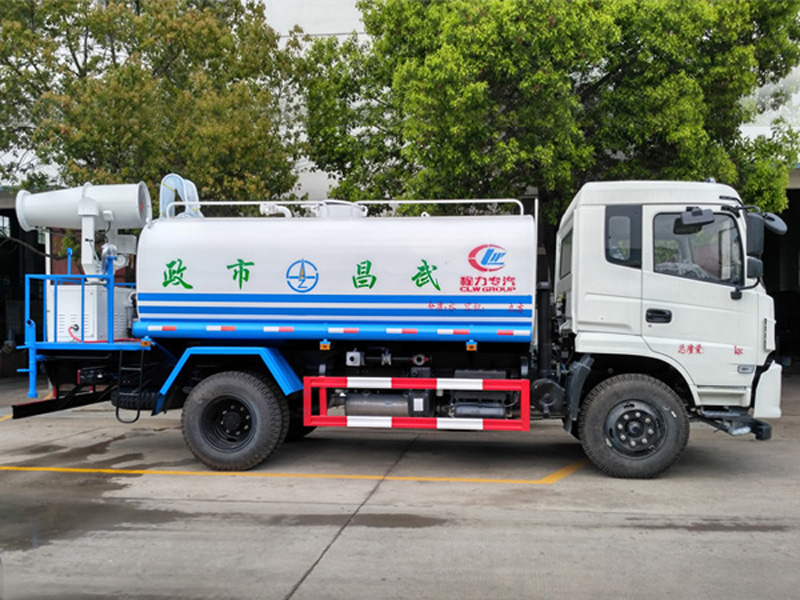 新款東風(fēng)153灑水霧炮車（12方）