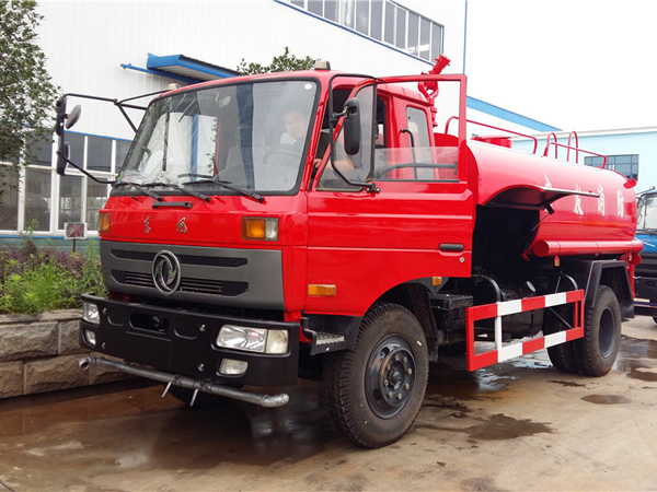 東風145（12方）CLW5161GSSE5型消防灑水車