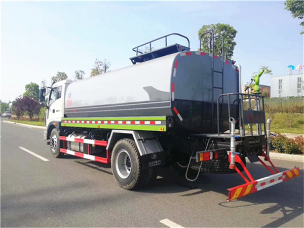 福田瑞沃15方灑水車